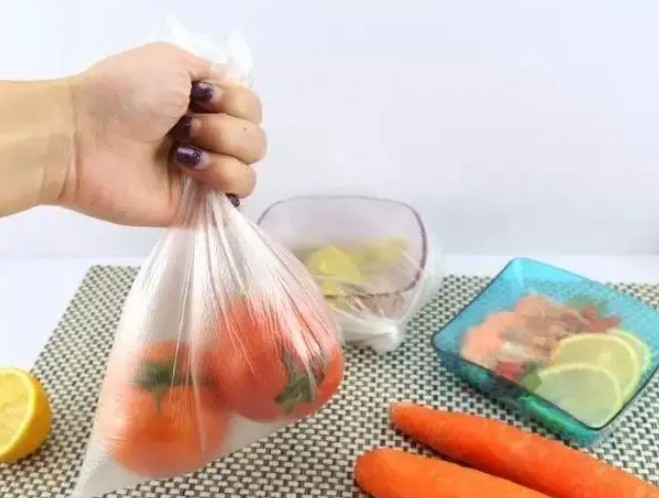 塑料袋盛放食品有讲究天辰